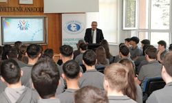 Nadir Küpeli Atatürk Mesleki Lisesi Öğrencileriyle Deneyimlerini Paylaştı