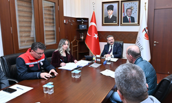 Vali Aksoy Halk Günü’nde Vatandaşların Sorunlarını Dinledi