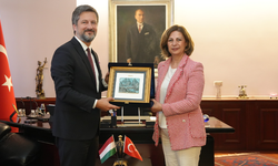 Ayşe Ünlüce: Geçmişimizi Koruyarak Geleceğimizi Şekillendiriyoruz