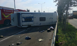 Askeri Personel Taşıyan Servis Devrildi! 13 Kişi Yaralandı