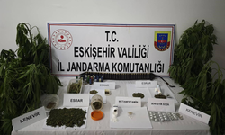 Eskişehir’de Kenevir Ekilen Evden Çıkanlar Pes Dedirtti