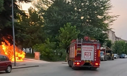 Eskişehir’de Araç Alev Alev Yandı! Panik Anları Kamerada