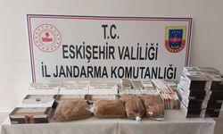 Eskişehir’de Araçtan Çıkanlar Jandarmayı Hayrete Düşürdü