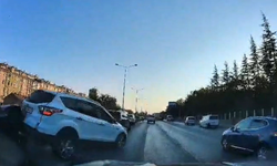Eskişehir’de Kaza Üstüne Kaza! Facia Kıl Payı Önlendi