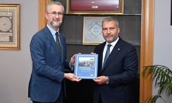 Anadolu Üniversitesi’nin Ukrayna ile Akademik İş Birliği Güçleniyor!