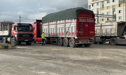 Eskişehir’de Polisten Kaçan Tır Trafiği Tehlikeye Attı!