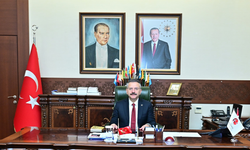 Vali Aksoy: Milletimizin Makus Talihini Değiştiren Atatürk, Eşsiz Bir Liderdir!