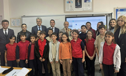 Eskişehir’in En Kıdemli Öğretmenine Anlamlı Ziyaret