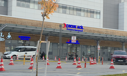 Komşuda Kan Donduran Olay! Bebeği Apartman Boşluğuna Attı!