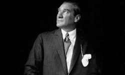 Türkiye’de Hayat Durdu! Atatürk Ebediyete Uğurlanışının 87. Yılında Anıldı