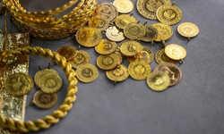 5 Aralık Altın Fiyatları Kritik Veri Öncesi Sert Dalgalandı!