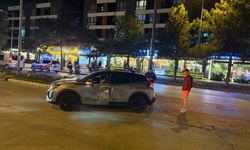 Eskişehir’de Otomobile Çarpan Motosiklet Sürücüsü Yaralandı!