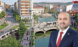 Başkan Albayrak: Eskişehir’e 15 Tramvay ve Elektrikli Otobüs Kazandırılacak!