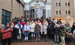 Eskişehir’de Hayvanseverlerden Belediye Önünde Eylem!