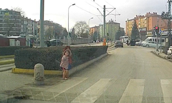 Eskişehir'de Kışın Dilendirilen Çocukların Hali Yürek Burktu