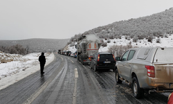 Eskişehir Seyitgazi Yolunda Trafik Adeta Felç Oldu!