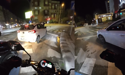 Eskişehir’de Yanlış Işıkta Bekleyen Sürücü Trafiği Kilitledi