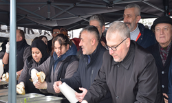 Eskişehir’den Yoğun Katılımlı Festivalde Hamsi Dağıtıldı