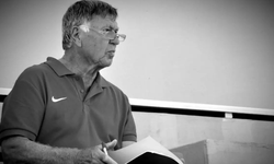 A Milli Futbol Takımı Eski Teknik Direktörü Hayatını Kaybetti!