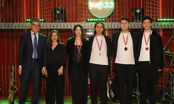 Anadolu Üniversitesi Öğrencileri Dereceyle Döndü!