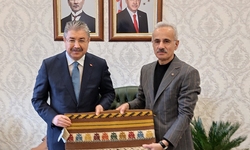 Eskişehir’de Bakan Uraloğlu Valiliği Ziyaret Etti