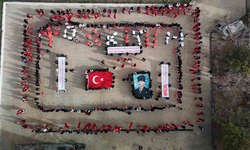 Eskişehir’de Öğrencilerden 103 Türk Bayrağı ile Anlamlı Etkinlik!