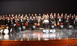 Eskişehir’de Türk Halk Müziği Korosu 52. Yıl Konserine Yoğun İlgi!