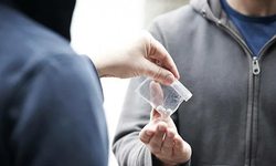 Eskişehir'de 994 Adet Yasaklı Ecza Hapı Ele Geçirildi!