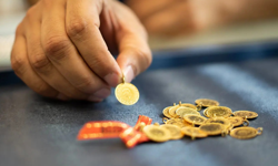 15 Nisan Altın Fiyatları Hafta Ortasında Sert Dalgalandı!