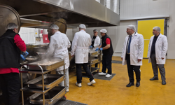 Anadolu Üniversitesi'nin Yemek Üretim Tesisi Tanıtıldı!