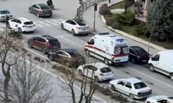 Eskişehir Trafiğinde Sürücülerden Örnek Davranış!