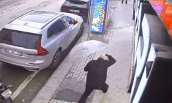 Eskişehir’de Başına Cam Düşmüştü! O Anlar Kameraya Yansıdı!