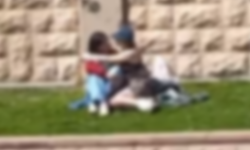 Eskişehir’de Porsuk Kenarında 2 Genç Kızdan Şok Eden Görüntüler!