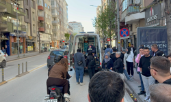 Eskişehir’de Scooter Kazası! Yaya Ve Sürücü Hastanelik Oldu