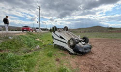 Eskişehir’de Takla Atan Araçtan Şans Eseri Kurtuldular!