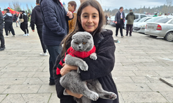 Eskişehirsporlu Minik Taraftar Maça Kedisiyle Geldi!