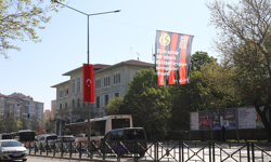 Eskişehirspor’un Maçı Öncesi Şehir Kırmızı Siyaha Büründü!