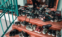 Kapı Önüne Ayakkabı Bırakırken İki Kez Düşünün! Cezası Ağır Olabilir!