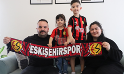 Minik Eskişehirspor Taraftarından Şampiyonluk İçin Anlamlı Bağış!