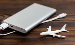 Uçuşlarda Yeni Dönem Başlıyor! Uçakta Şarj Etmek Artık Yasak