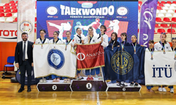 Anadolu Üniversitesi Sporcuları Şampiyonada Rakip Tanımadı!