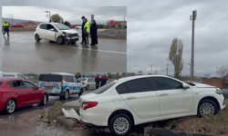 Eskişehir’de Yağışlı Yolda Kaza! 1 Çocuk Yaralı