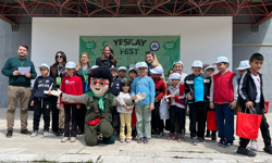 Eskişehirli Milli Voleybolcu Meryem Boz’dan Miniklere Anlamlı Sürpriz!