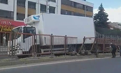 Eskişehir’de El Freni Çekilmeyen Kamyon Akan Trafiğe Daldı!