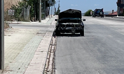 Eskişehir'de Yol Kenarındaki Yanmış Araç Merak Uyandırdı!