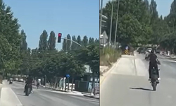 Eskişehir'de Motosiklet Sürücüsü Adeta Tüm Trafik Kurallarını Yok Saydı!