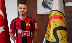 Eskişehirspor Genç Sol Beki Kadrosuna Kattı!