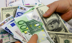 4 Ağustos Döviz Fiyatları Tarihi Zirveye Tırmandı!