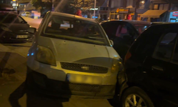 Eskişehir’de Kontrolden Çıkan Otomobil Park Halindeki Araçları Adeta Biçti!