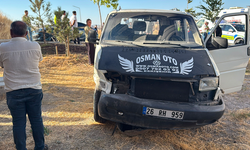 Eskişehir’de Minibüs Bahçeye Uçtu! 8 Kişi Yaralandı